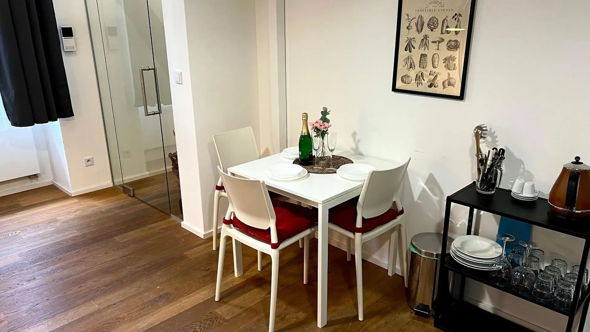 Apartamento Opletalova Residence 1Min From Wenceslas Square Praga