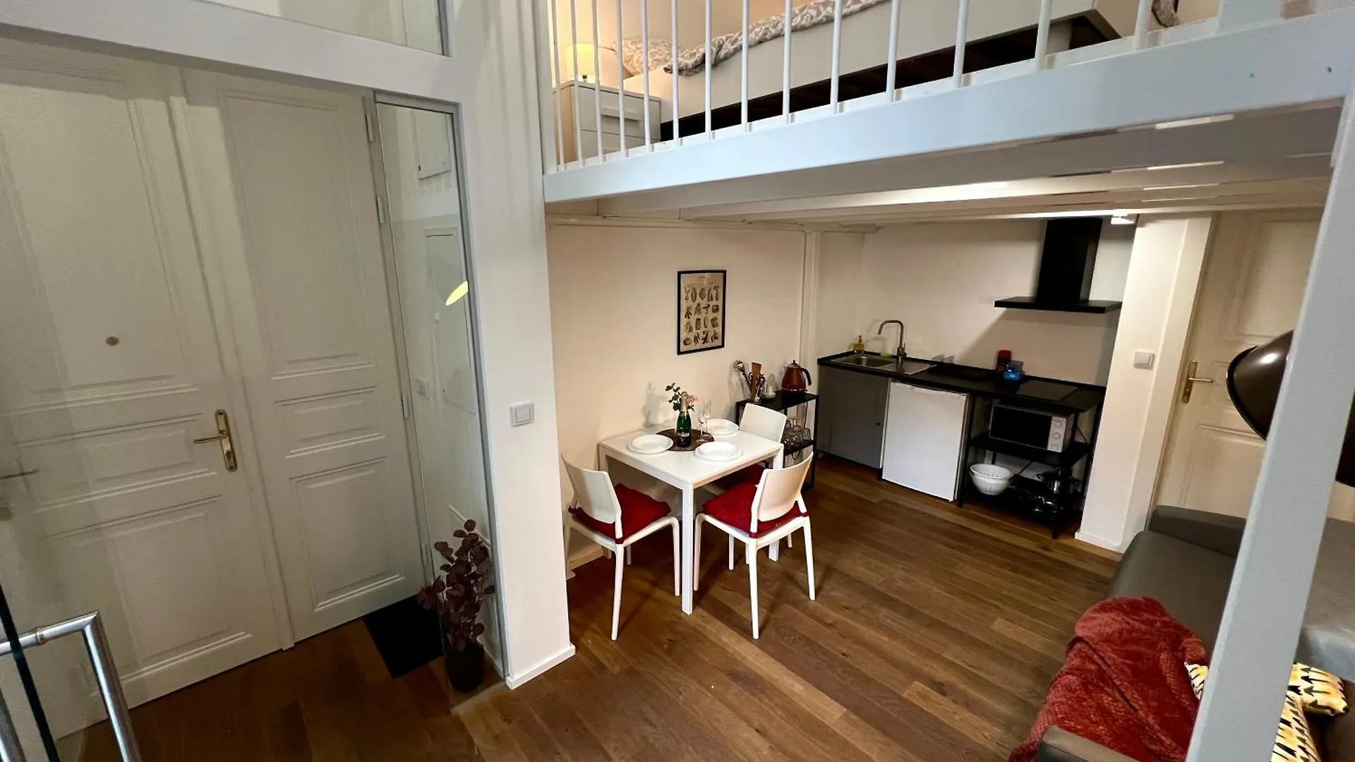 Apartamento Opletalova Residence 1Min From Wenceslas Square Praga